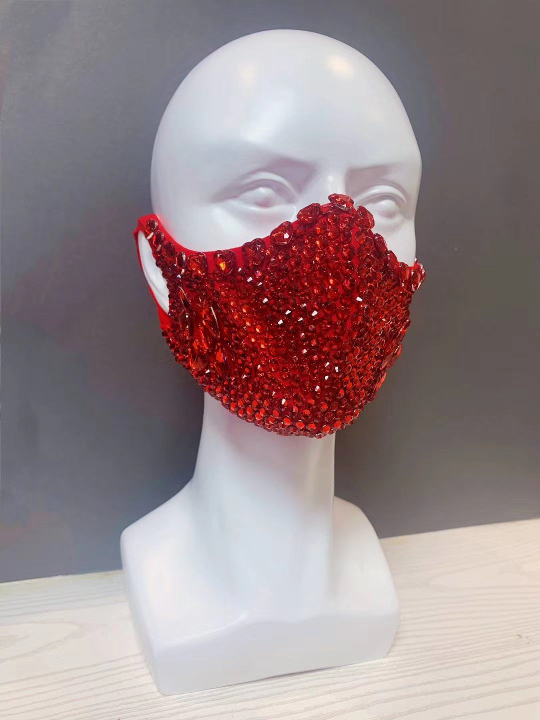 Mia Mask red